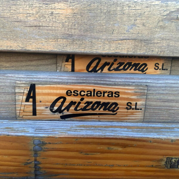 Escalera de Madera Marca Arizona Usada - Imagen 8